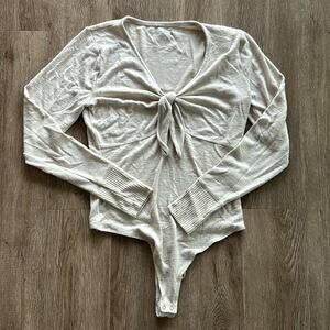 Abercrombie & Fitch Cream Soft Cozy Tie Front Long Sleeve Bodysuit Size Medium